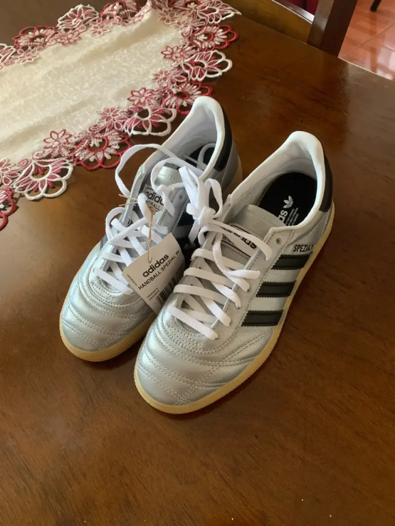 Zapatillas Adidas Handball Spezial plateadas - 1