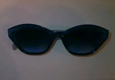 Gafas de sol estilo cat eye azules - miniatura 1