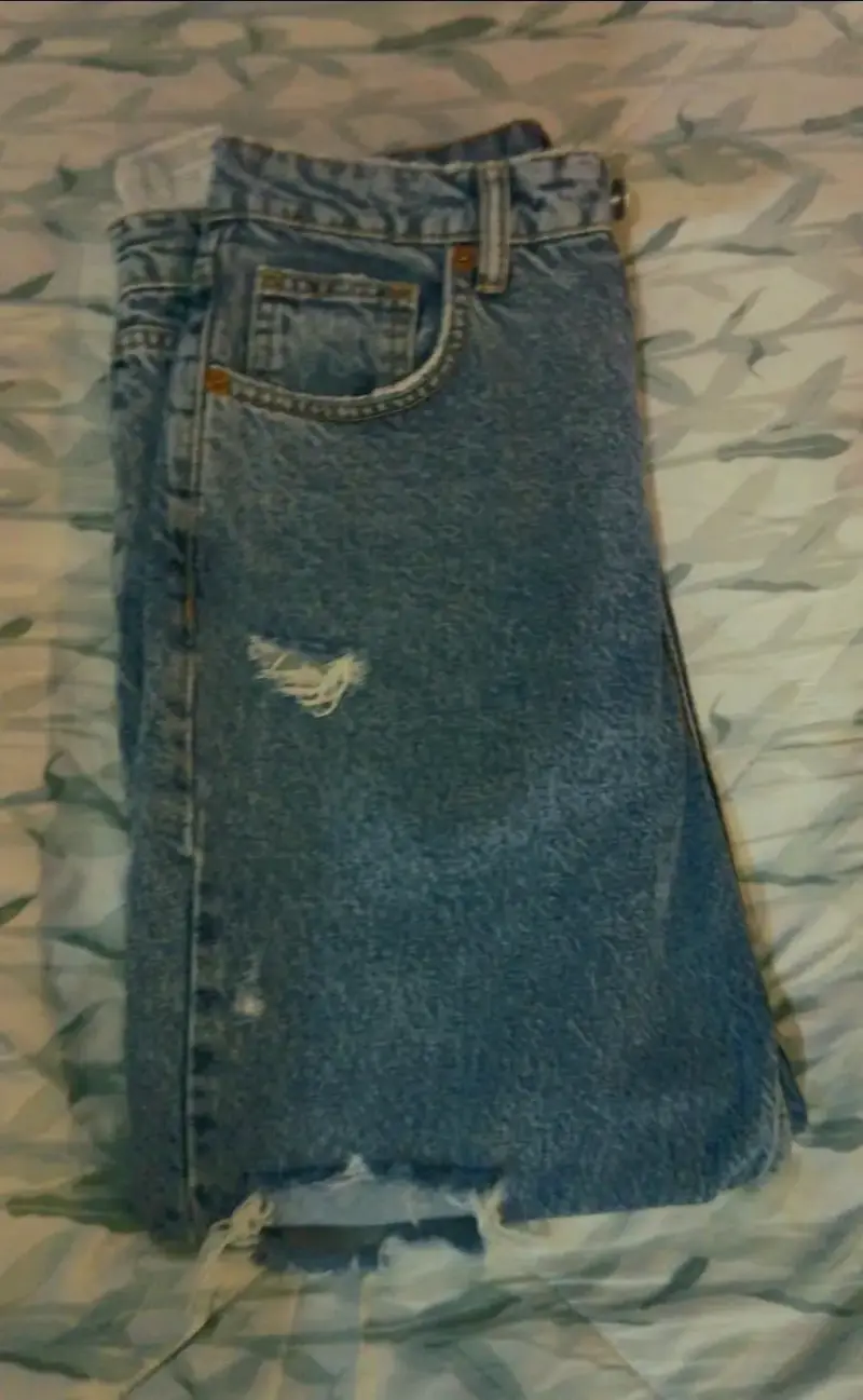 Jeans de mezclilla desgastados - 1