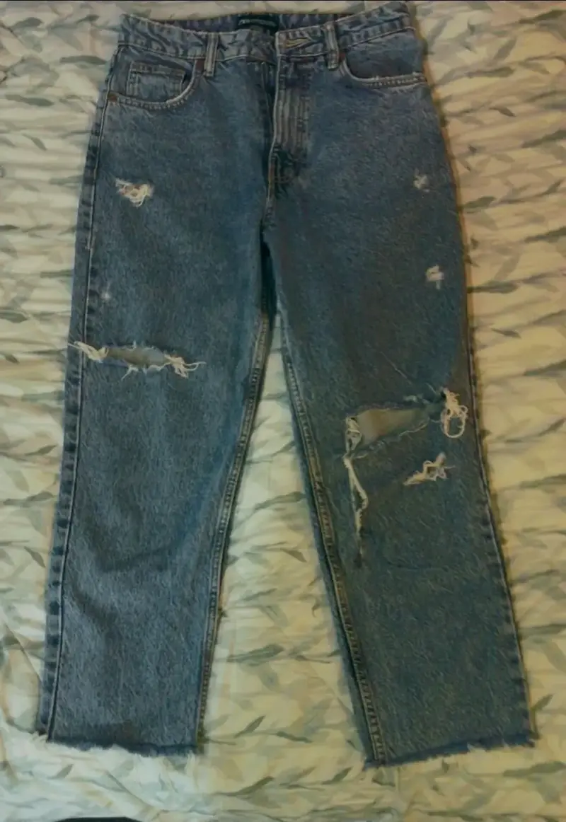 Jeans de mezclilla desgastados - 3