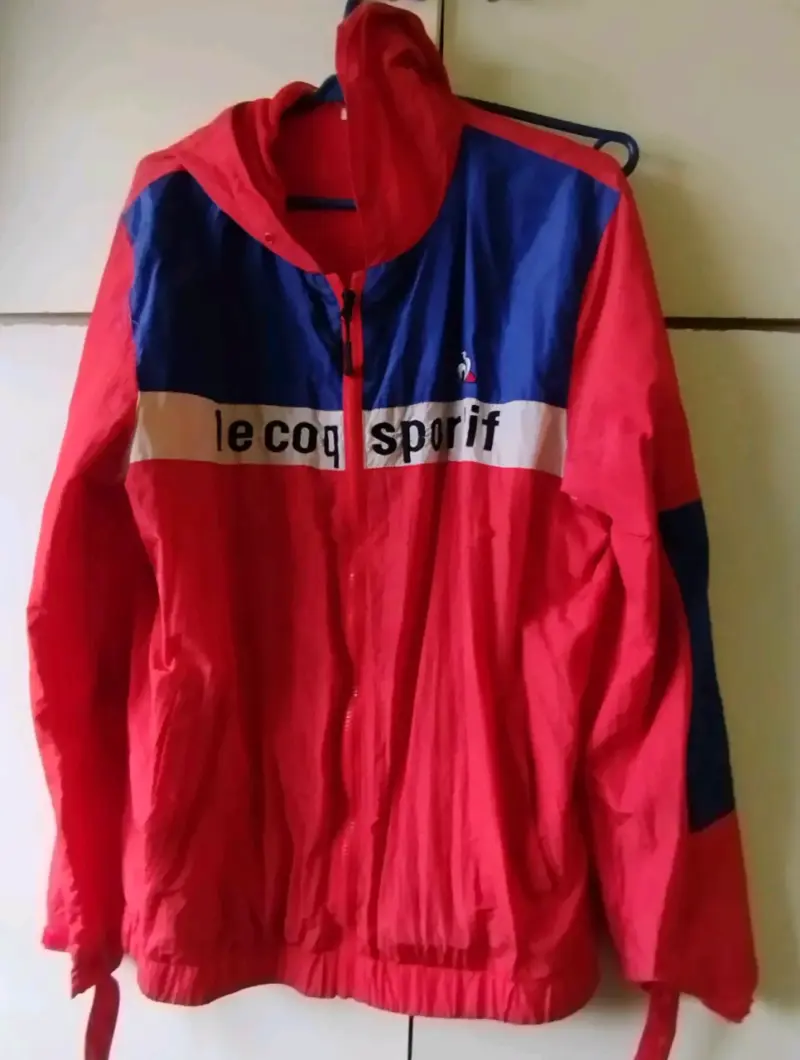 Cortaviento Le Coq Sportif rojo y azul - 1