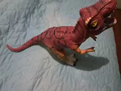 Figura de dinosaurio con sonido - miniatura 2