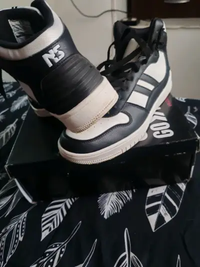 Zapatillas deportivas North Star blancas y negras - miniatura 2