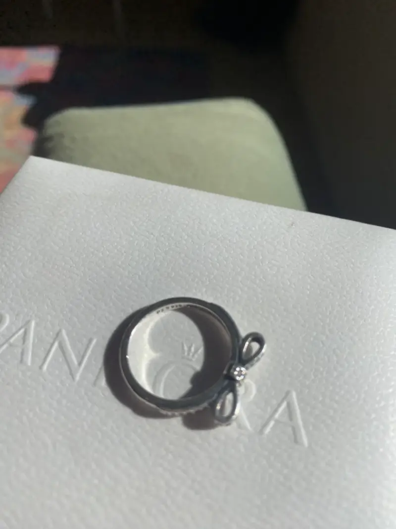 Anillo de plata Pandora con lazo elegante - 5