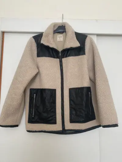 Chaqueta de lana beige con detalles negros - miniatura 1