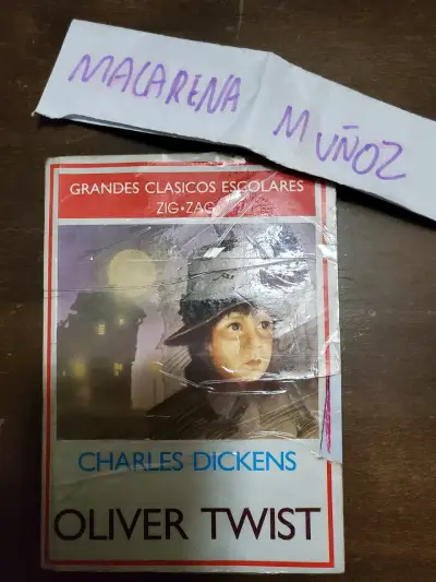 Libro Oliver Twist de Charles Dickens - miniatura 1