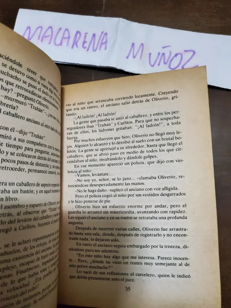 Libro Oliver Twist de Charles Dickens - 3