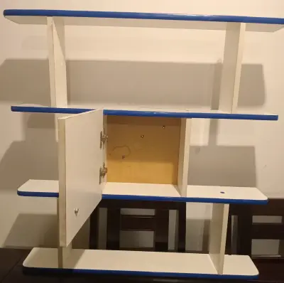 Estante repisa de pared blanco con bordes azules - miniatura 2