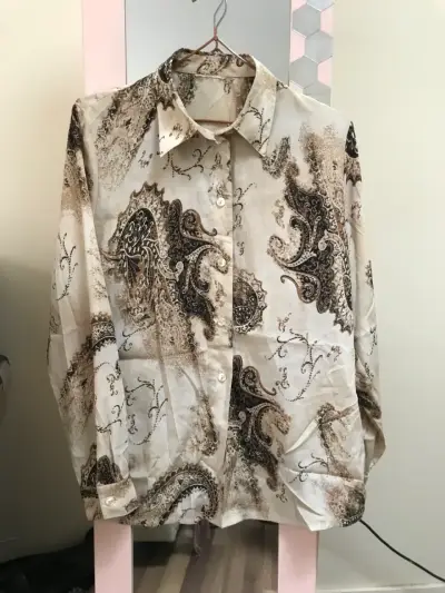 Camisa estampada vintage de manga larga - miniatura 1