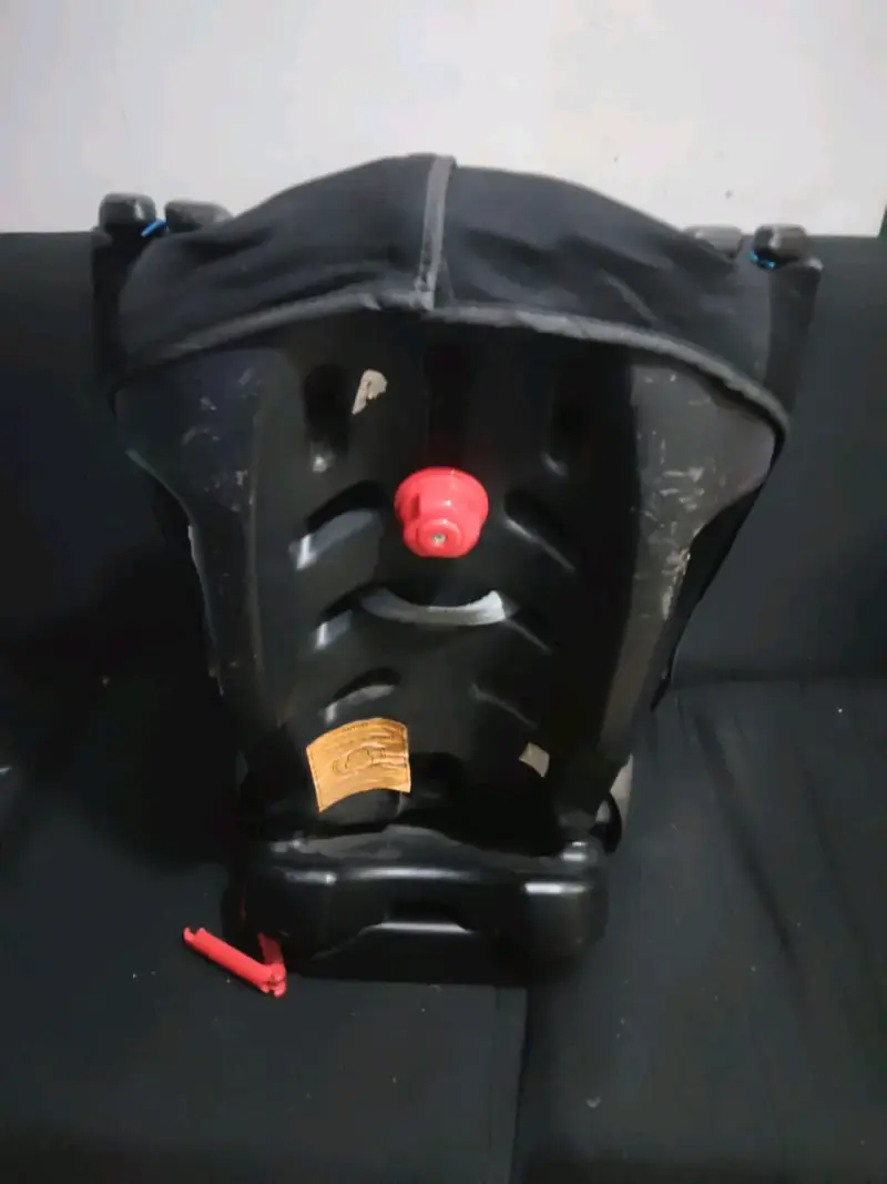 Silla de auto para bebé negra ajustable - 3