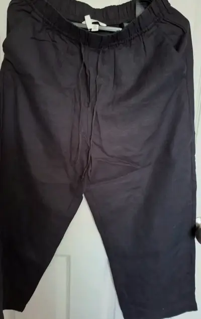 Pantalones deportivos negros - miniatura 1