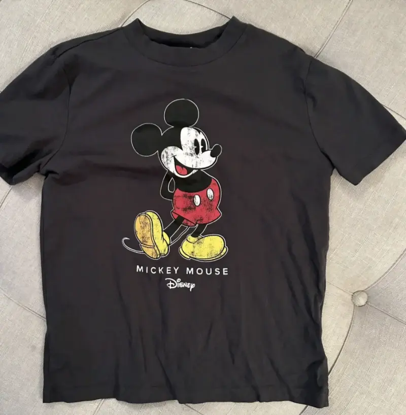 Polera negra Mickey Mouse Disney