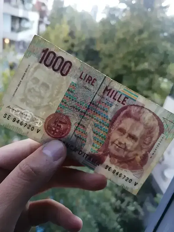 Billete antiguo de 1000 liras italianas Año 1990 - 3