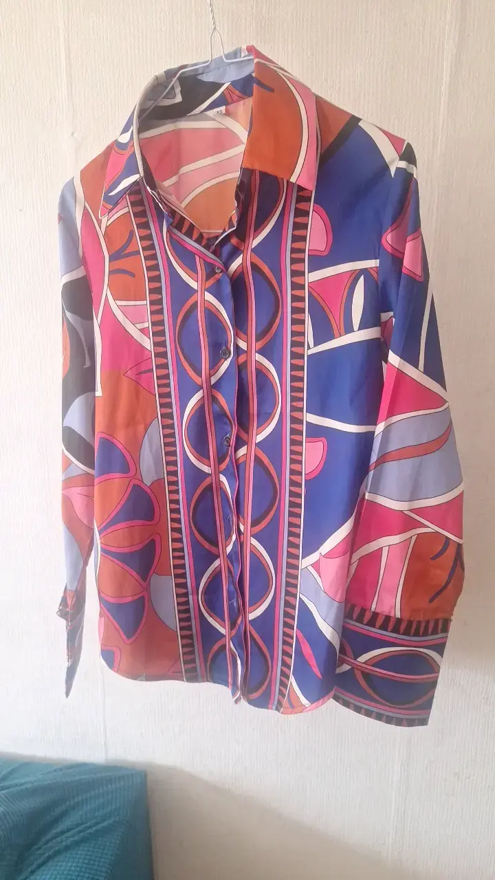 Camisa de mujer estampada colorida - 2