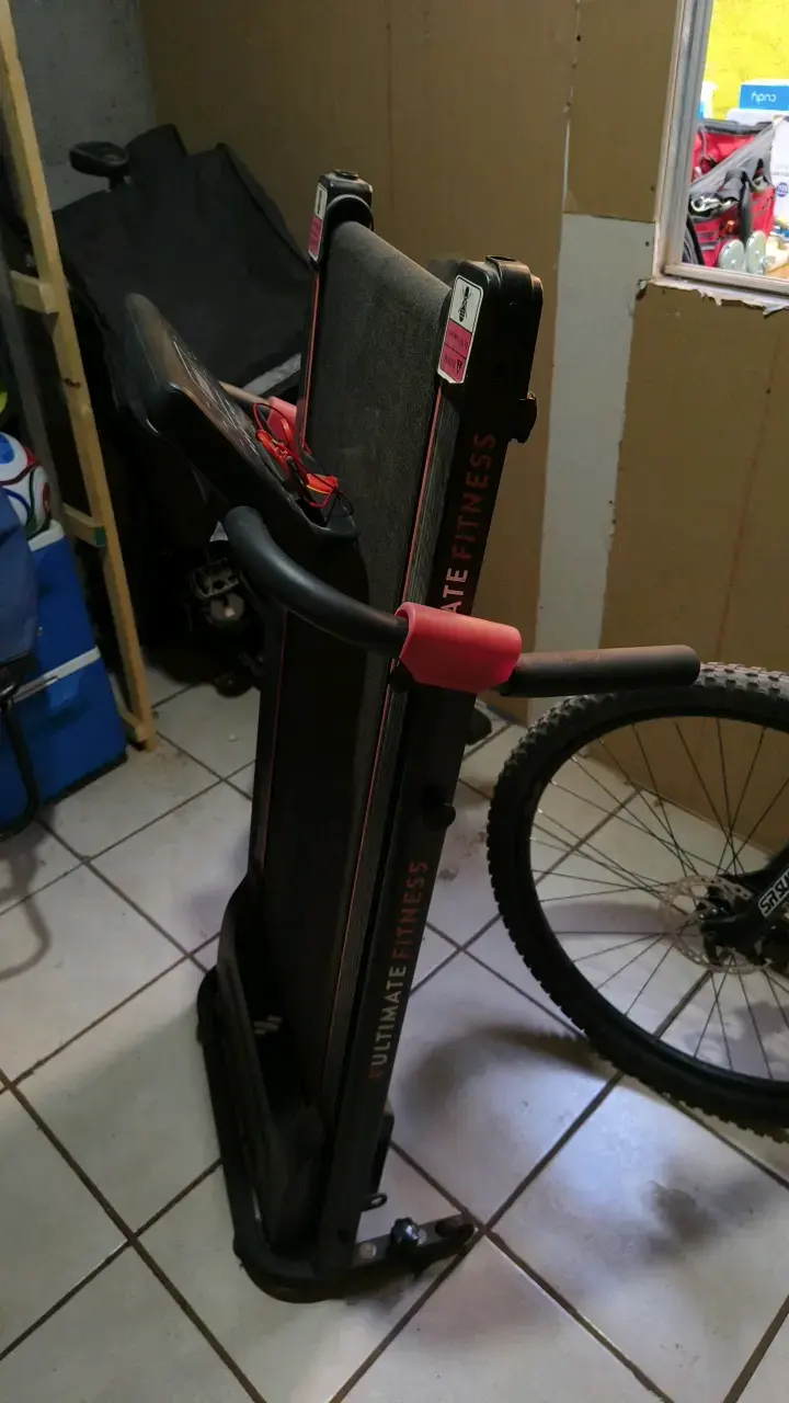 Caminadora plegable Ultimate Fitness - 1