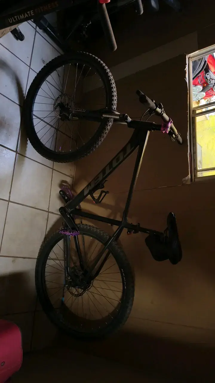 Bicicleta de montaña Totem negra - 1