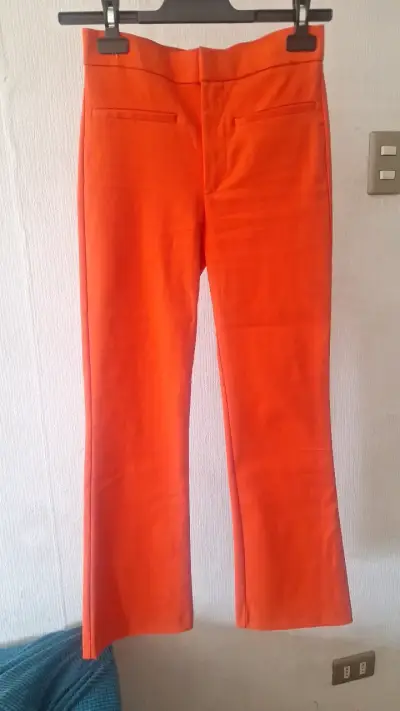 Pantalones naranjas de vestir para mujer - miniatura 2