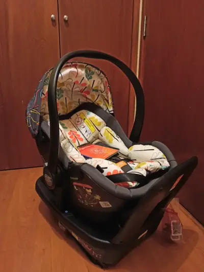 Silla bebe auto Cosatto "Nordik Port i-size 0+" - miniatura 1