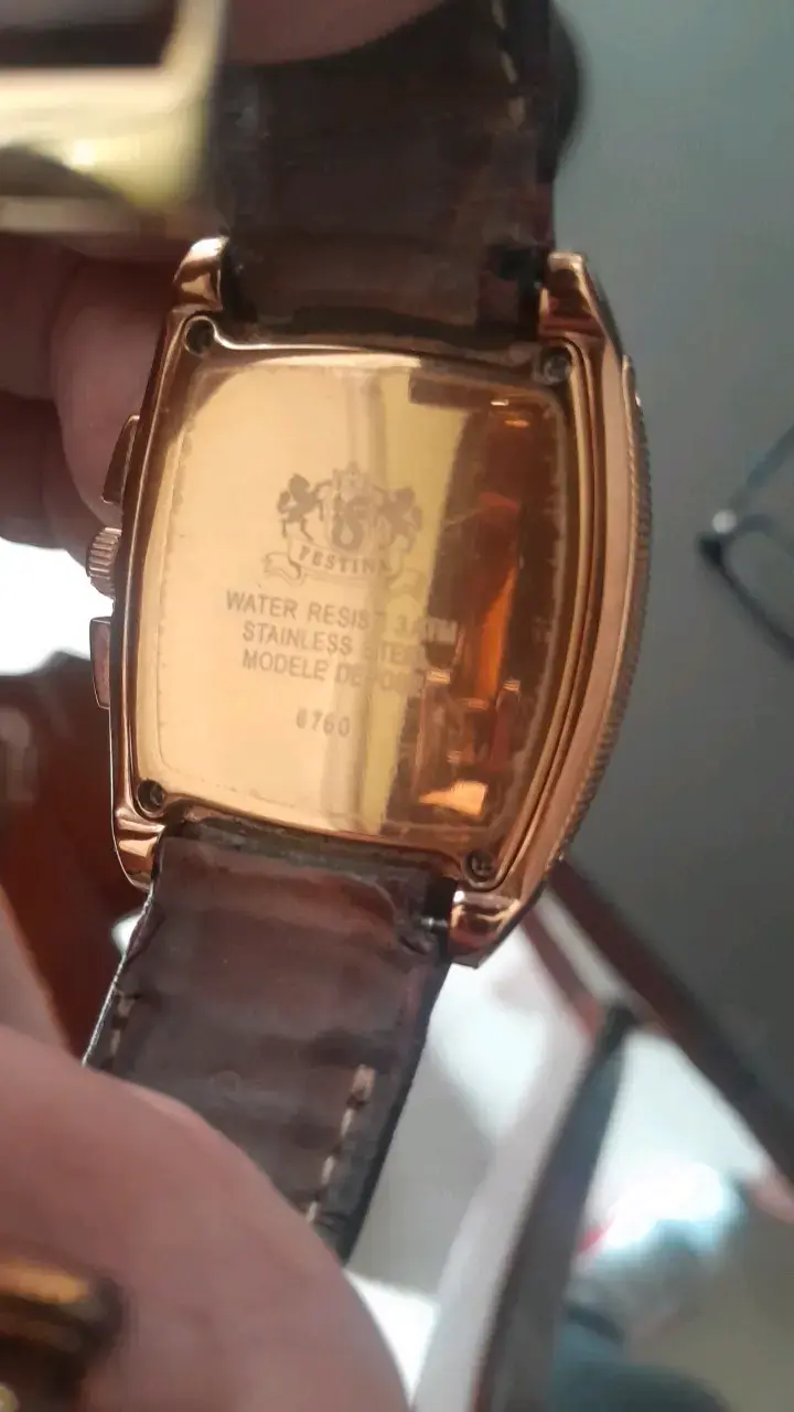 Reloj Festina retrograde dorado con correa de cuero - 3