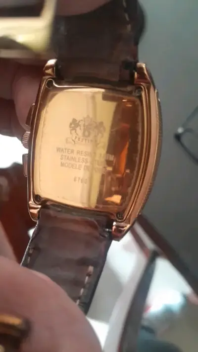 Reloj Festina retrograde dorado con correa de cuero - miniatura 3