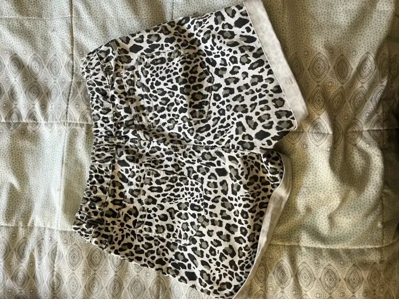 Shorts de mujer estampado leopardo Talla 38 - 2