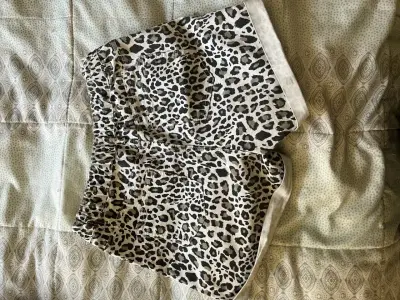 Shorts de mujer estampado leopardo Talla 38 - miniatura 2