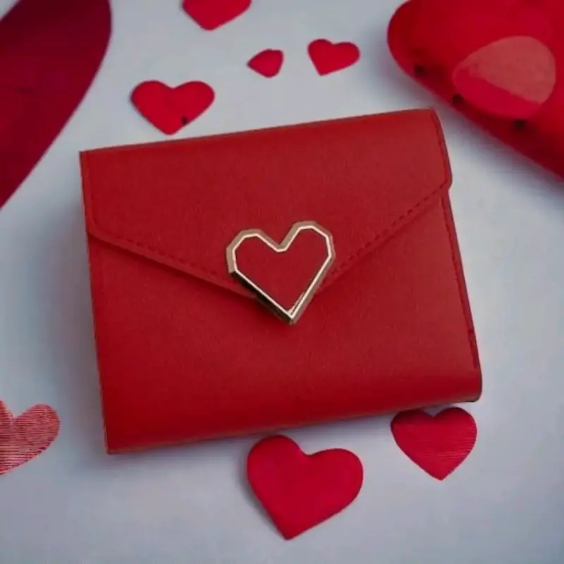 Billetera roja con diseño de corazón - 2