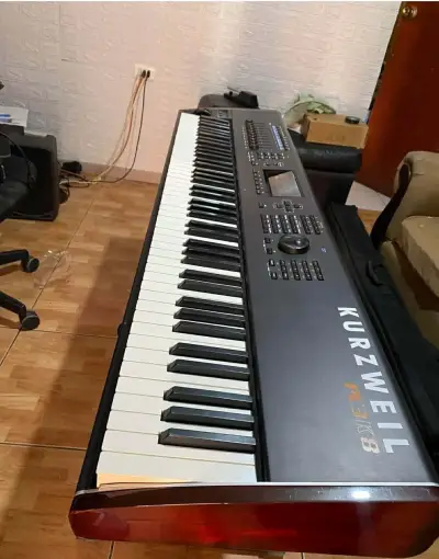 Teclado Kurzweil PC3K8 profesional - miniatura 1