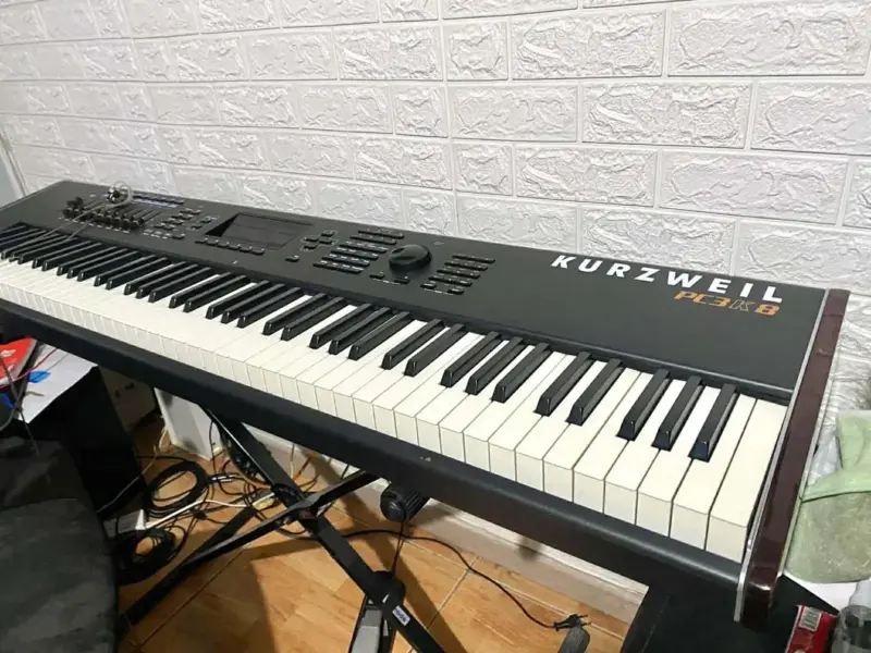 Teclado Kurzweil PC3K8 profesional - 2
