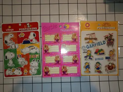 Set de stickers village Snoopy, Barbie y Garfield - miniatura 1