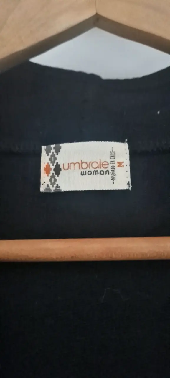 Chaqueta negra bordada para mujer - 3