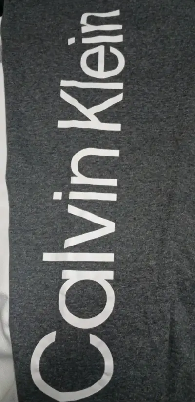 Pantalones deportivos Calvin Klein talla L - miniatura 3