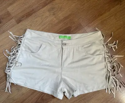 Shorts beige con flecos W. Clover - miniatura 1