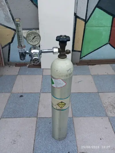 Regulador de oxígeno con manómetro - miniatura 4