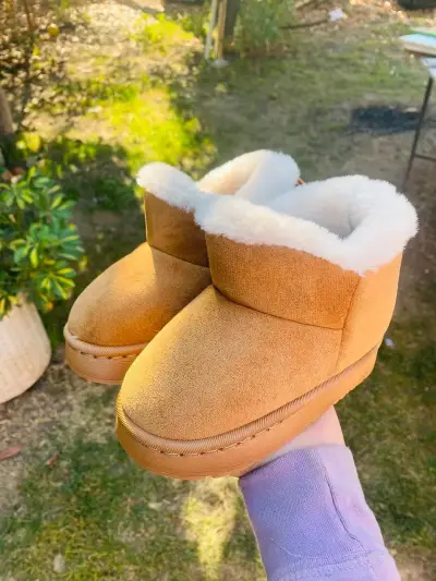 Pantubotas con forro de peluche - miniatura 2