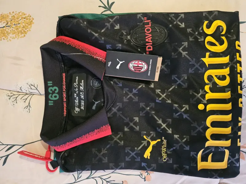 Camiseta Puma Off-White AC Milan edición especial - 2