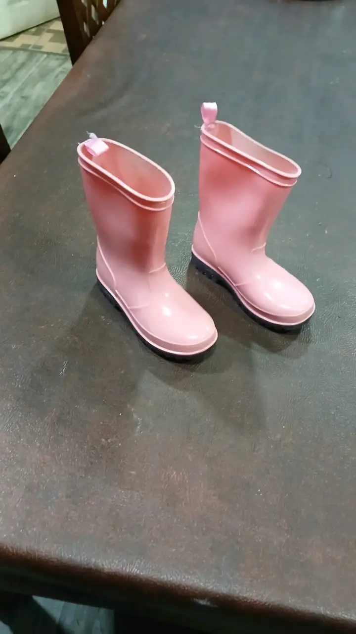 Botas de lluvia rosadas para niños - 1