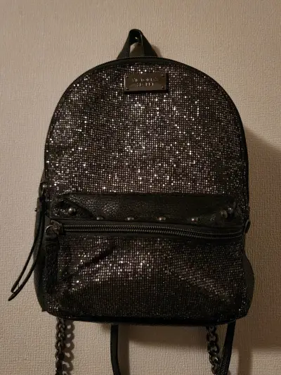 Mochila brillante Victoria's Secret negra - miniatura 1
