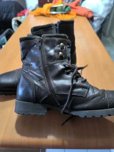 Botas de cuero marrón para hombre - miniatura 2