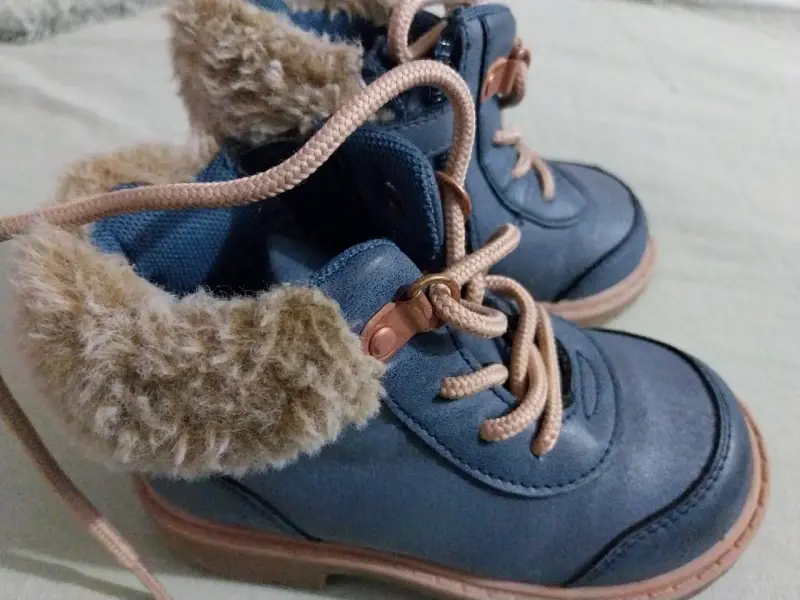 Botines de bebé azul con forro de peluche - 4