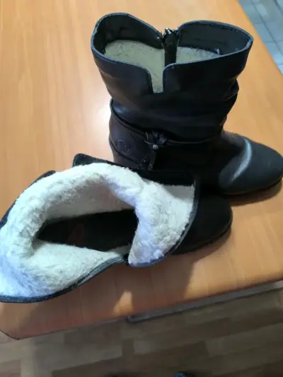 Botas de cuero negras con forro - miniatura 2