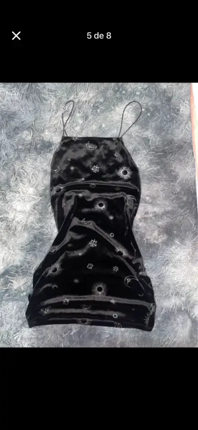 Vestido de terciopelo negro - miniatura 1