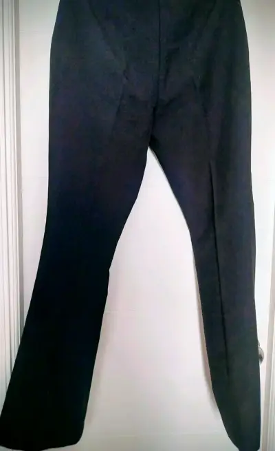 Pantalón de vestir negro para mujer - miniatura 1