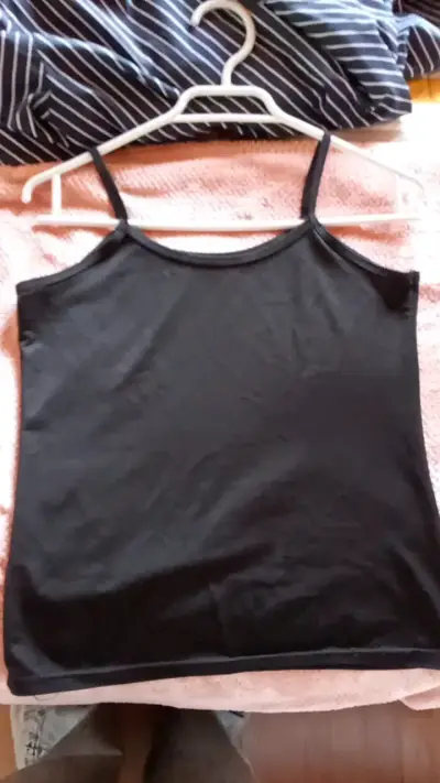 Polera negra de tirantes para mujer - miniatura 1