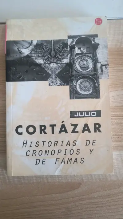 Libro 'Historias de Cronopios y de Famas' - miniatura 1