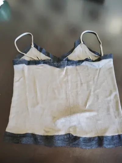 Camiseta de tirantes con encaje gris - miniatura 1