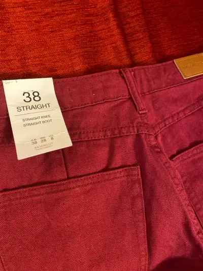 Pantalones burdeo  para mujer - miniatura 5