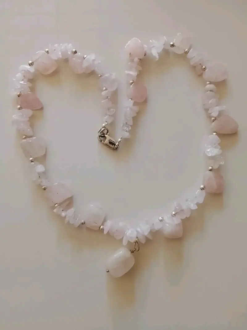 Collar de cuarzo rosa y blanco elegante - 2