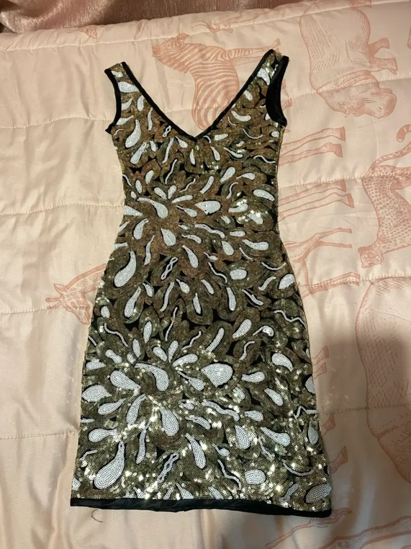Vestido corto de lentejuelas - 3