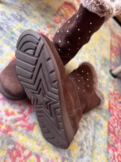 Botas de invierno marrones con forro de peluche - miniatura 4